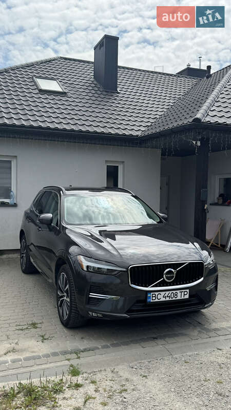 Внедорожник / Кроссовер Volvo XC60 2021 в 