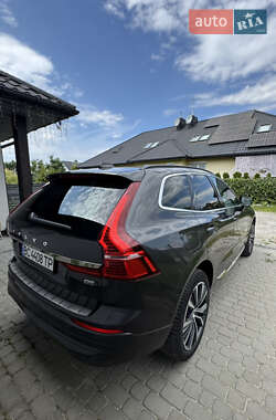 Внедорожник / Кроссовер Volvo XC60 2021 в 