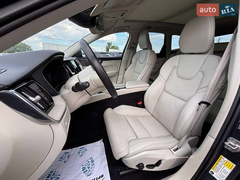 Внедорожник / Кроссовер Volvo XC60 2021 в Львове