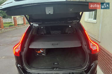 Внедорожник / Кроссовер Volvo XC60 2012 в 