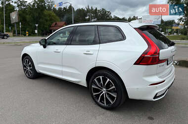 Позашляховик / Кросовер Volvo XC60 2024 в 