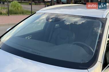 Внедорожник / Кроссовер Volvo XC60 2020 в 