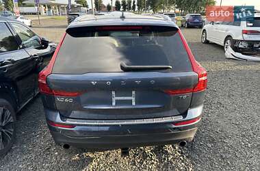 Внедорожник / Кроссовер Volvo XC60 2020 в 
