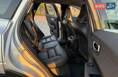 Внедорожник / Кроссовер Volvo XC60 2020 в 