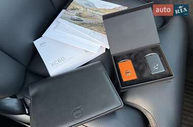 Внедорожник / Кроссовер Volvo XC60 2020 в 