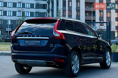 Внедорожник / Кроссовер Volvo XC60 2016 в 