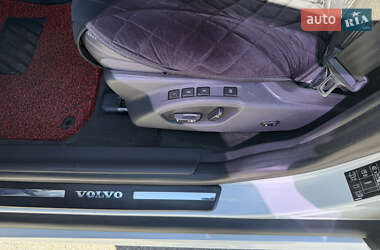 Внедорожник / Кроссовер Volvo XC60 2016 в 