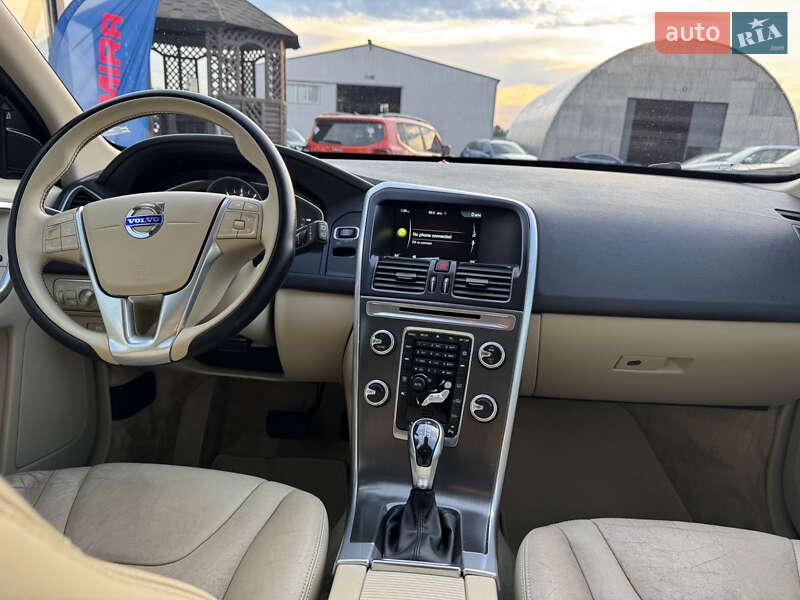 Позашляховик / Кросовер Volvo XC60 2016 в Луцьку