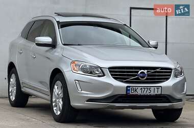 Внедорожник / Кроссовер Volvo XC60 2015 в 