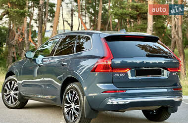 Внедорожник / Кроссовер Volvo XC60 2021 в 