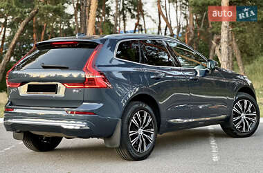 Внедорожник / Кроссовер Volvo XC60 2021 в 
