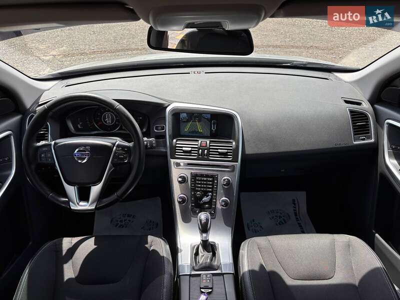 Позашляховик / Кросовер Volvo XC60 2017 в Львові