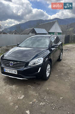 Внедорожник / Кроссовер Volvo XC60 2015 в 