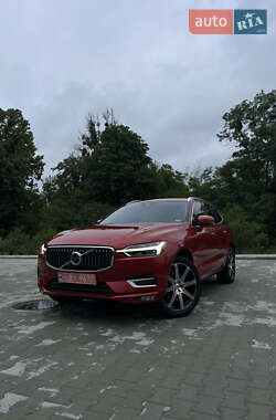 Внедорожник / Кроссовер Volvo XC60 2020 в 