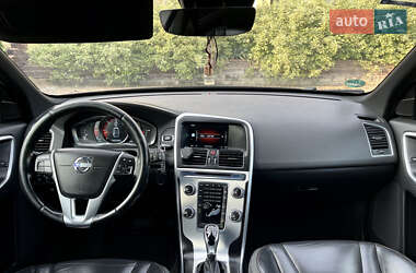 Внедорожник / Кроссовер Volvo XC60 2015 в 