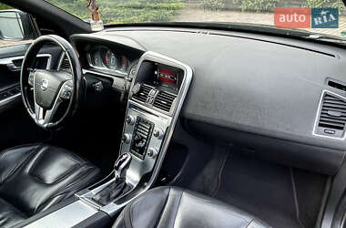 Внедорожник / Кроссовер Volvo XC60 2015 в 