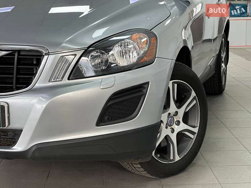 Позашляховик / Кросовер Volvo XC60 2012 в Києві