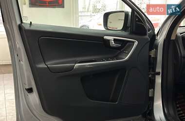 Позашляховик / Кросовер Volvo XC60 2012 в 
