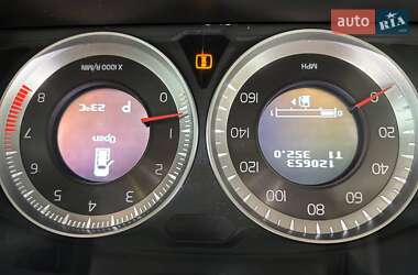 Позашляховик / Кросовер Volvo XC60 2012 в 