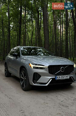 Внедорожник / Кроссовер Volvo XC60 2021 в 