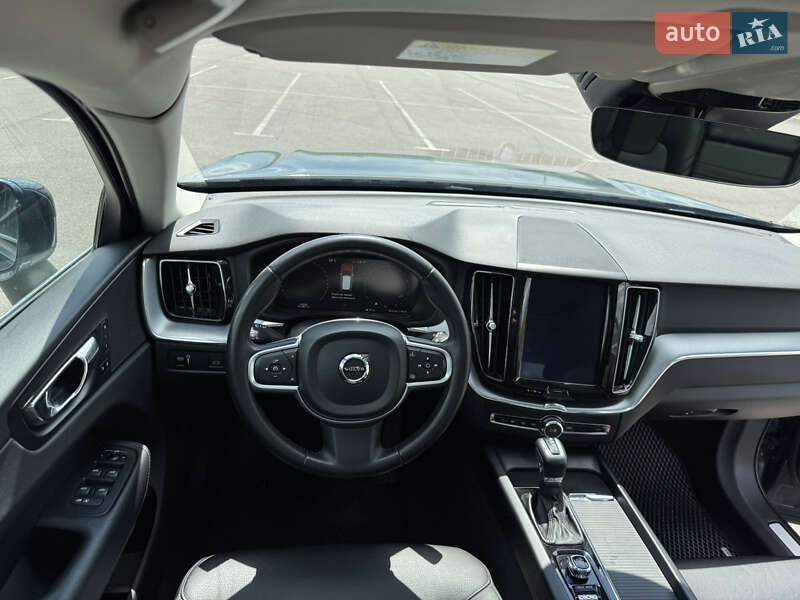 Позашляховик / Кросовер Volvo XC60 2017 в Рівному