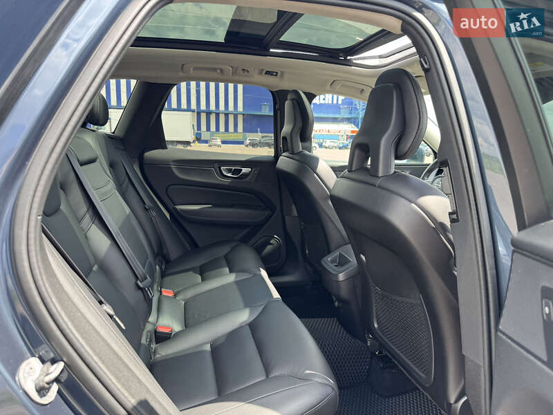 Позашляховик / Кросовер Volvo XC60 2017 в Рівному