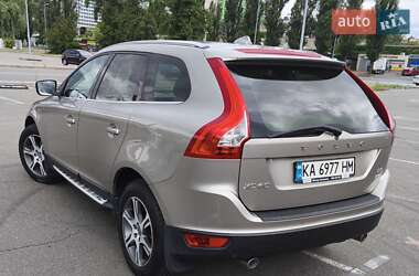 Внедорожник / Кроссовер Volvo XC60 2012 в Киеве