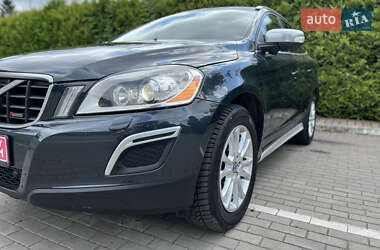 Внедорожник / Кроссовер Volvo XC60 2013 в 