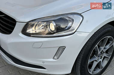 Внедорожник / Кроссовер Volvo XC60 2016 в 