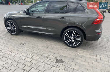 Внедорожник / Кроссовер Volvo XC60 2020 в 