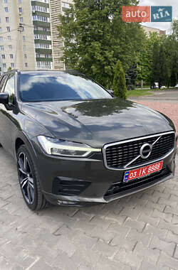 Внедорожник / Кроссовер Volvo XC60 2020 в 