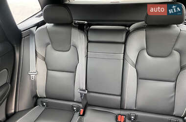 Внедорожник / Кроссовер Volvo XC60 2020 в 