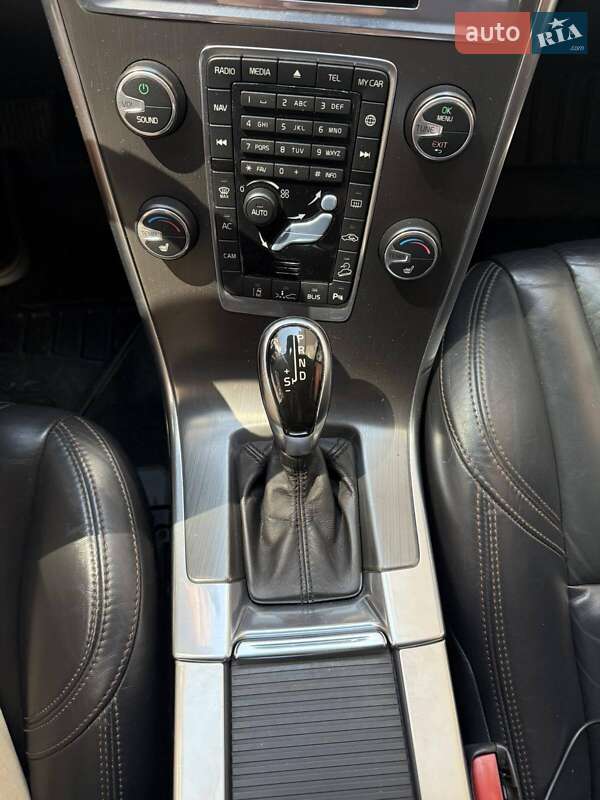 Позашляховик / Кросовер Volvo XC60 2014 в Львові фото 14 Позашляховик / Кросовер Volvo XC60 2014 в Львові