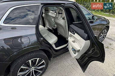 Внедорожник / Кроссовер Volvo XC60 2021 в 