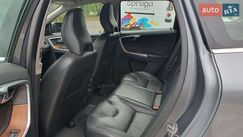 Внедорожник / Кроссовер Volvo XC60 2016 в Киеве фото 13 Внедорожник / Кроссовер Volvo XC60 2016 в Киеве