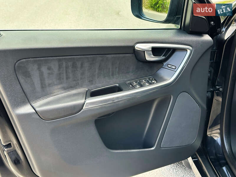 Внедорожник / Кроссовер Volvo XC60 2014 в Тернополе