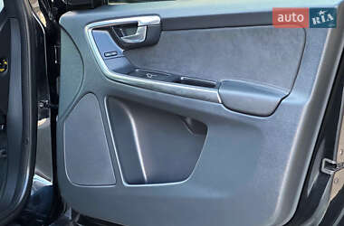 Внедорожник / Кроссовер Volvo XC60 2014 в 