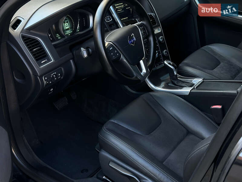 Внедорожник / Кроссовер Volvo XC60 2014 в Тернополе