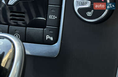 Внедорожник / Кроссовер Volvo XC60 2014 в 