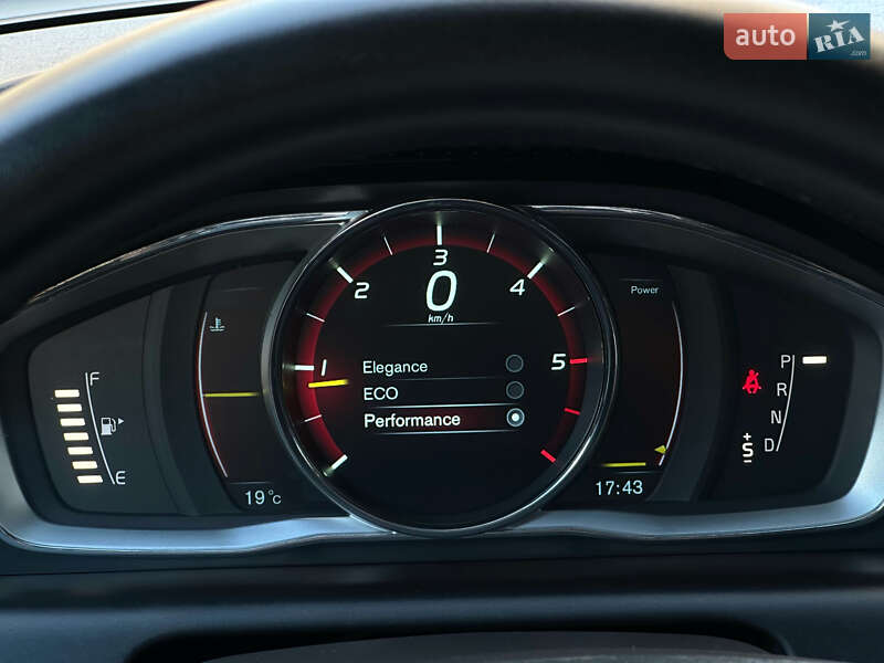 Внедорожник / Кроссовер Volvo XC60 2014 в Тернополе