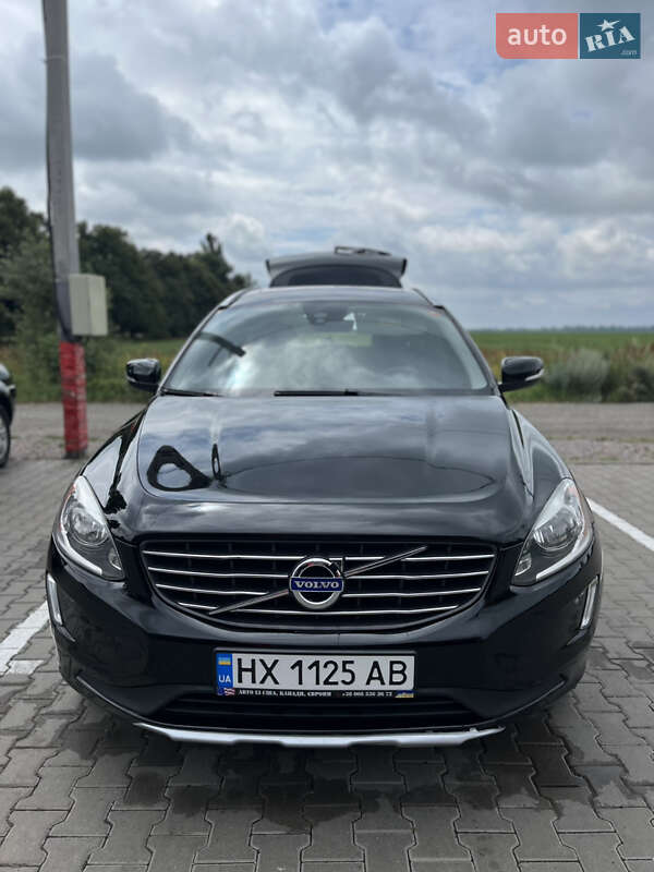 Внедорожник / Кроссовер Volvo XC60 2015 в Киеве