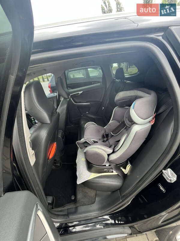 Внедорожник / Кроссовер Volvo XC60 2015 в Киеве