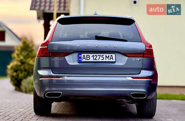 Внедорожник / Кроссовер Volvo XC60 2017 в 