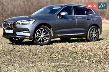 Внедорожник / Кроссовер Volvo XC60 2017 в 
