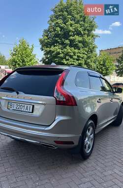 Внедорожник / Кроссовер Volvo XC60 2015 в 