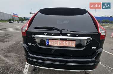 Внедорожник / Кроссовер Volvo XC60 2016 в 