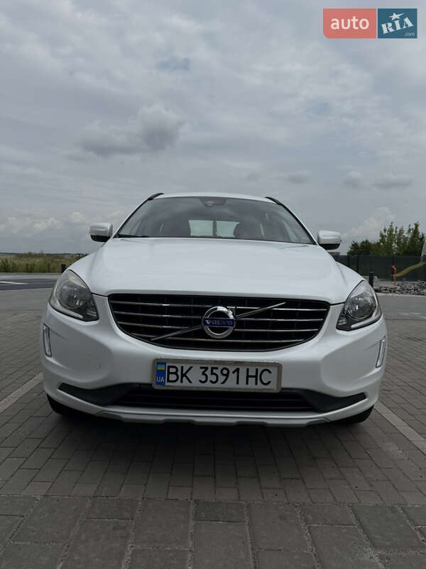 Внедорожник / Кроссовер Volvo XC60 2014 в Ровно