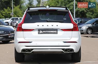 Внедорожник / Кроссовер Volvo XC60 2020 в 