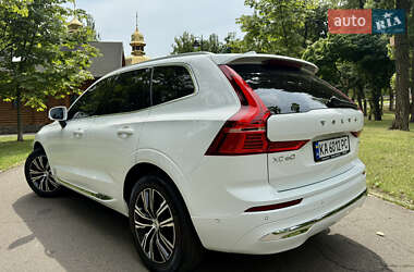 Внедорожник / Кроссовер Volvo XC60 2021 в 
