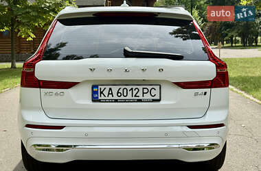 Внедорожник / Кроссовер Volvo XC60 2021 в 